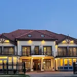 Dworek Bursztynowy Karwia