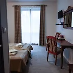 Dworek Bursztynowy Couette-café