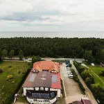 Dworek Bursztynowy Karwia