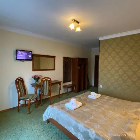 Dworek Bursztynowy 2* Karwia