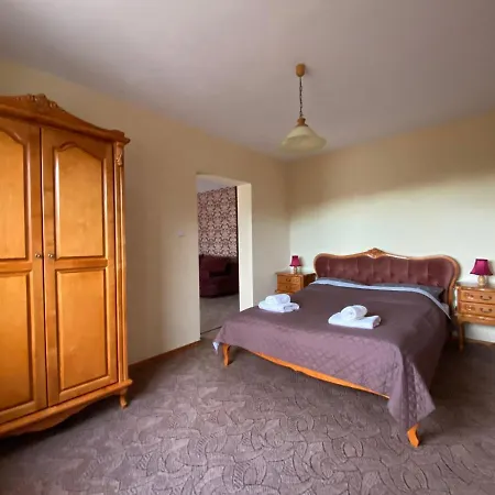 Bed & Breakfast Dworek Bursztynowy