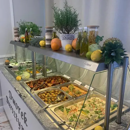 Dworek Bursztynowy 3*