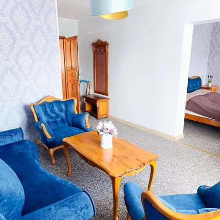 Bed & Breakfast Dworek Bursztynowy Karwia