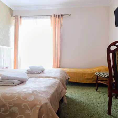 Dworek Bursztynowy 2* Karwia