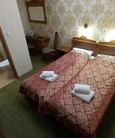 Bed & Breakfast Dworek Bursztynowy 3*