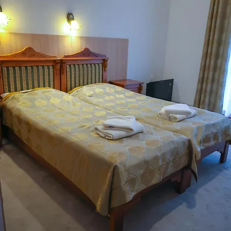 Dworek Bursztynowy Bed & Breakfast Karwia