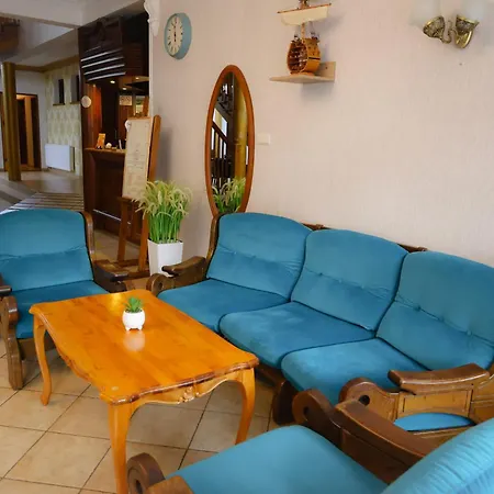 Dworek Bursztynowy 3* Karwia