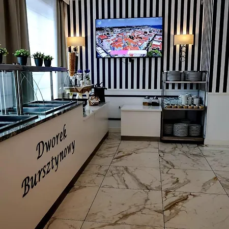 Bed & Breakfast Dworek Bursztynowy 3*