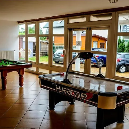 Dworek Bursztynowy Bed & Breakfast
