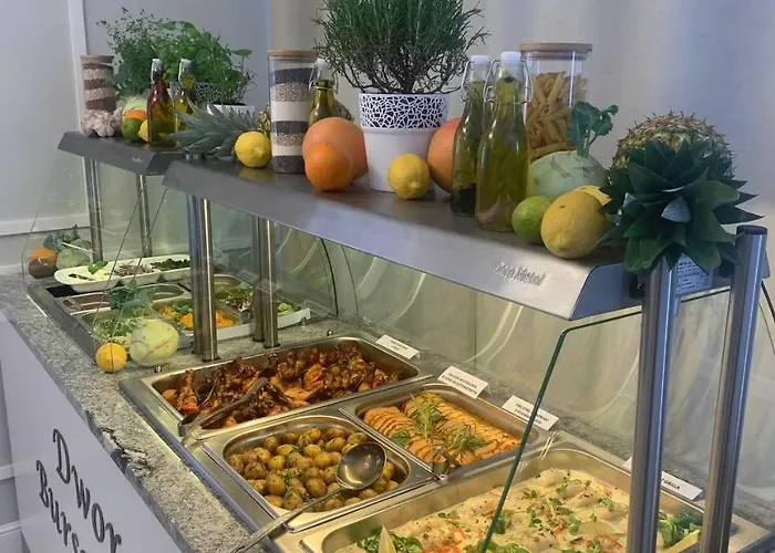 Dworek Bursztynowy 3*