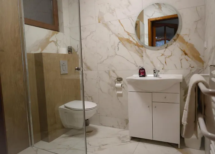 Dworek Bursztynowy 3*